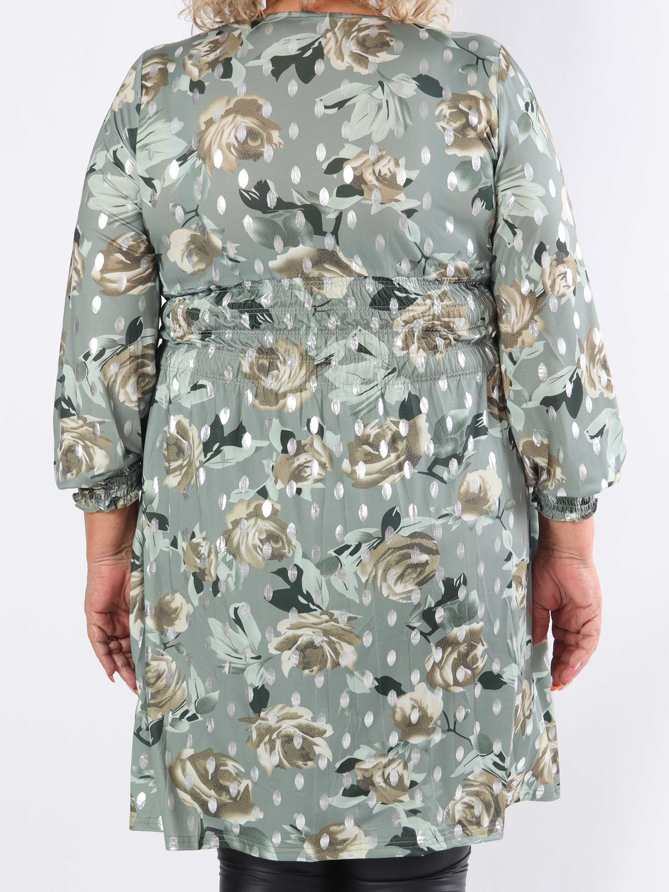 Pams Blossom Short L/S - Plus size kjole i krølfrit stof med sølv detaljer